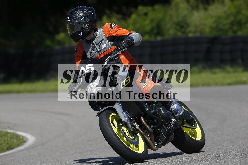 /Archiv-2024/29 12.06.2024 MOTO.CH Track Day ADR/Gruppe blau/105